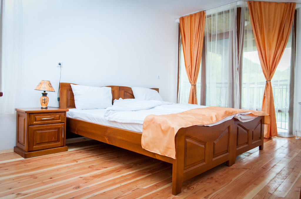 Guest House Lugut Berievo Rom bilde