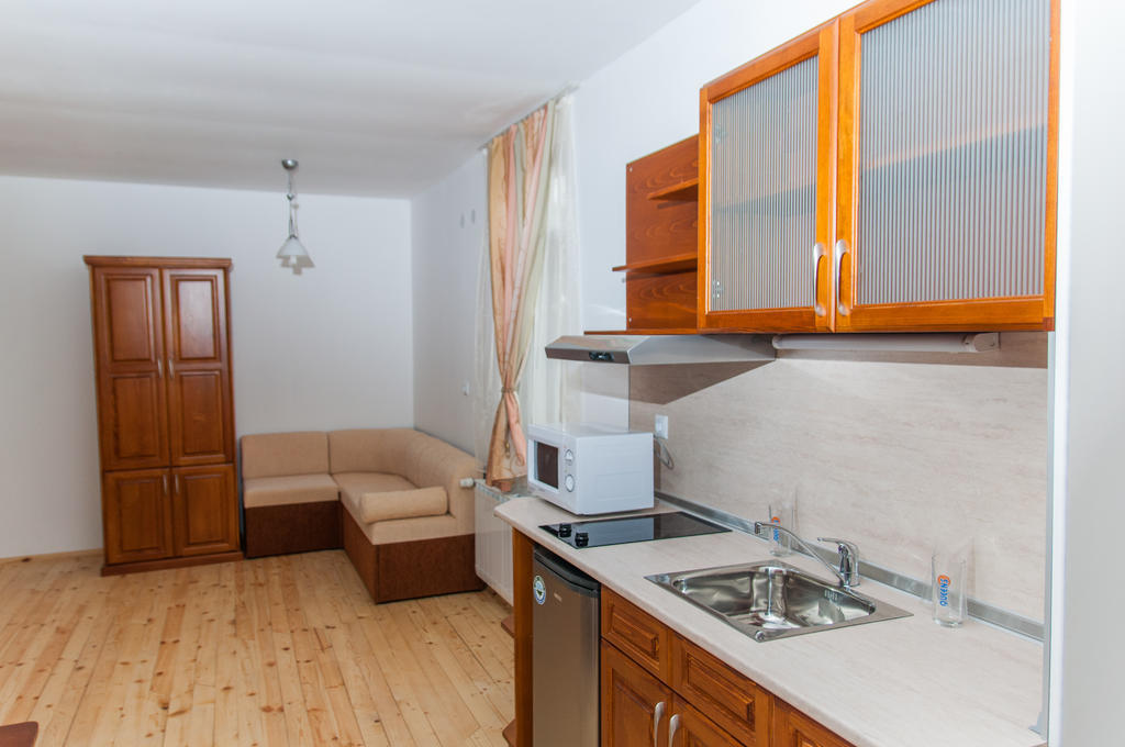 Guest House Lugut Berievo Rom bilde